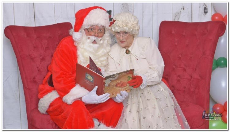 Santa & Mrs Christmas EVE Up to 30 Minute flex time visit