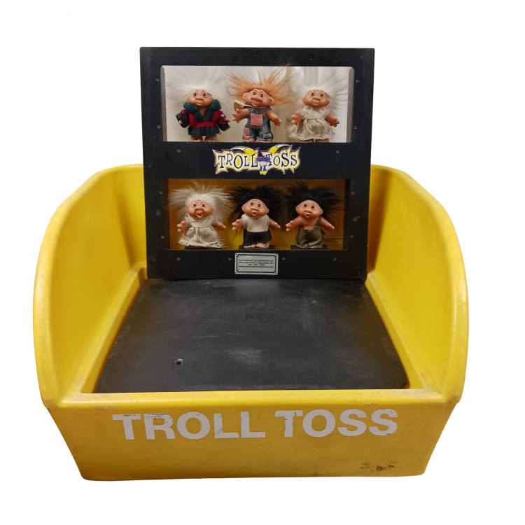 Troll Toss