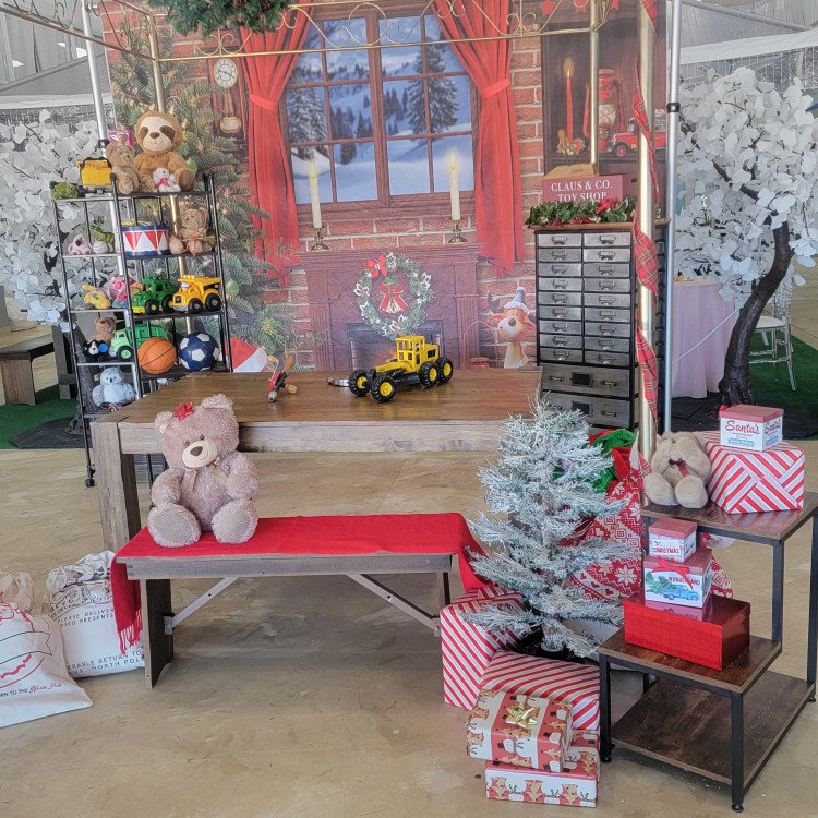 Santa’s Shop Set